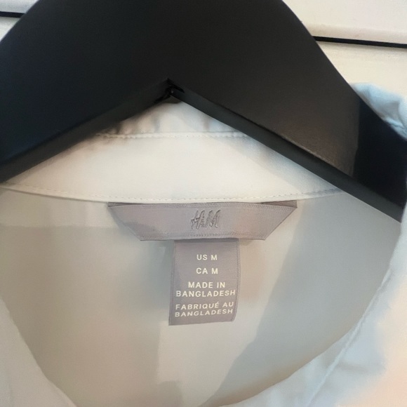 H&M blouse .New no tags - Picture 4 of 5